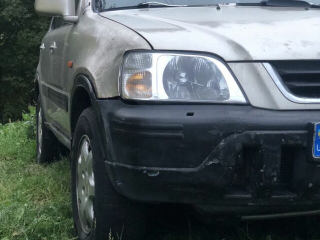 Серый Хонда СРВ, объемом двигателя 2 л и пробегом 400 тыс. км за 3400 $, фото 1 на Automoto.ua