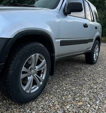 Хонда СРВ 2000 в Львове на Automoto.ua Серый Хонда СРВ, объемом двигателя 2 л и пробегом 154 тыс. км за 5600 $, фото 4 на Automoto.ua