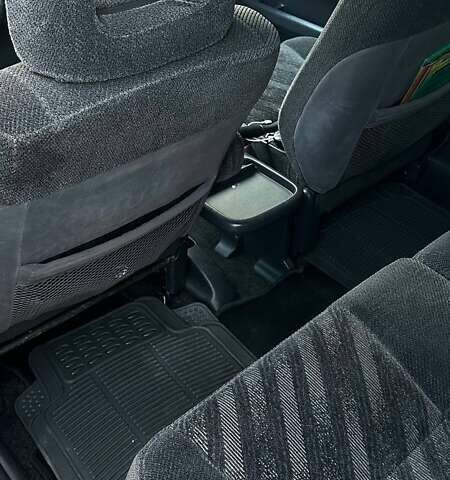 Хонда СРВ 2000 в Львове на Automoto.ua Серый Хонда СРВ, объемом двигателя 2 л и пробегом 154 тыс. км за 5600 $, фото 12 на Automoto.ua