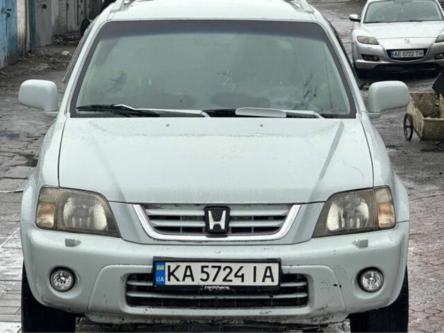 Серый Хонда СРВ, объемом двигателя 2 л и пробегом 317 тыс. км за 2050 $, фото 5 на Automoto.ua