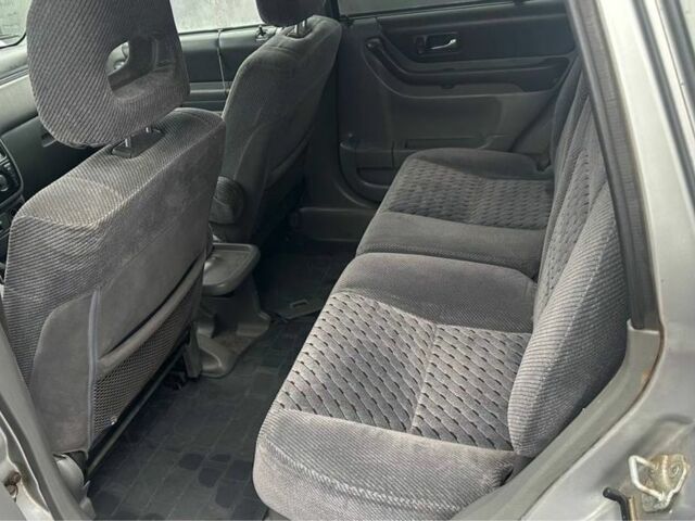 Серый Хонда СРВ, объемом двигателя 2 л и пробегом 317 тыс. км за 2050 $, фото 8 на Automoto.ua