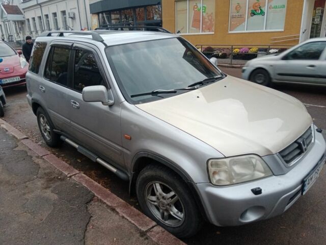 Серый Хонда СРВ, объемом двигателя 2 л и пробегом 404 тыс. км за 4000 $, фото 1 на Automoto.ua