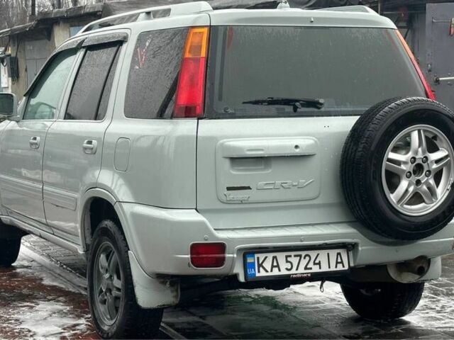 Серый Хонда СРВ, объемом двигателя 2 л и пробегом 317 тыс. км за 2050 $, фото 3 на Automoto.ua