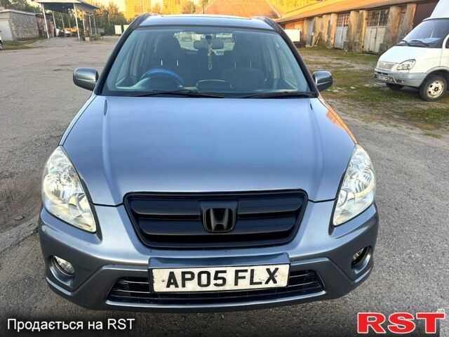 Серый Хонда СРВ, объемом двигателя 2.2 л и пробегом 233 тыс. км за 3000 $, фото 2 на Automoto.ua