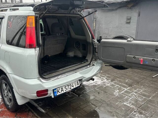 Серый Хонда СРВ, объемом двигателя 2 л и пробегом 317 тыс. км за 2050 $, фото 10 на Automoto.ua