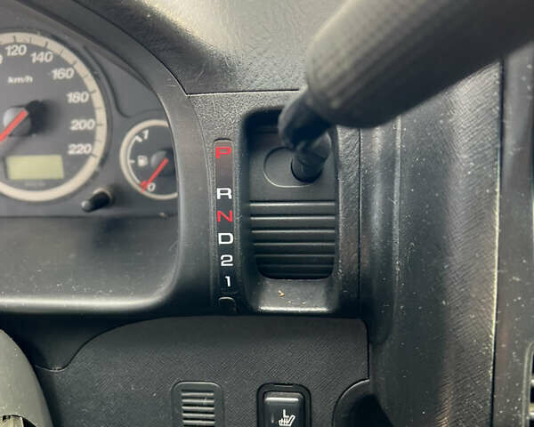 Сірий Хонда СРВ, об'ємом двигуна 2 л та пробігом 397 тис. км за 5600 $, фото 7 на Automoto.ua