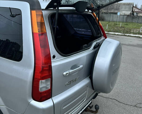 Сірий Хонда СРВ, об'ємом двигуна 2 л та пробігом 378 тис. км за 5550 $, фото 9 на Automoto.ua