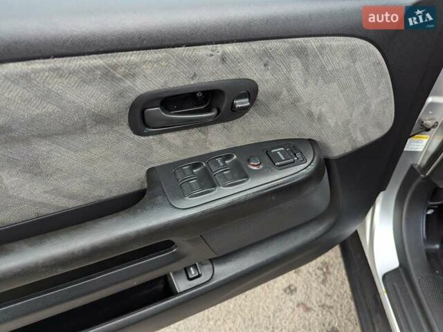 Серый Хонда СРВ, объемом двигателя 2 л и пробегом 281 тыс. км за 5995 $, фото 13 на Automoto.ua