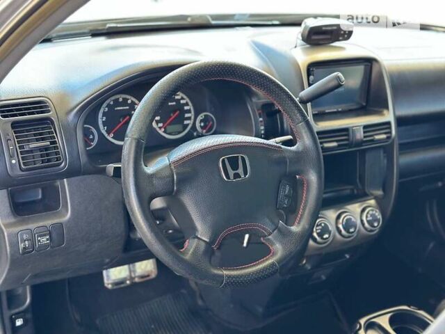 Серый Хонда СРВ, объемом двигателя 2 л и пробегом 217 тыс. км за 6777 $, фото 7 на Automoto.ua