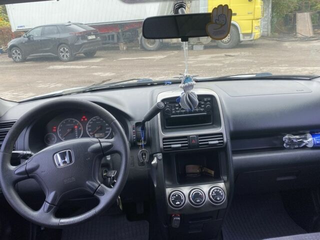 Серый Хонда СРВ, объемом двигателя 2 л и пробегом 178 тыс. км за 7500 $, фото 5 на Automoto.ua