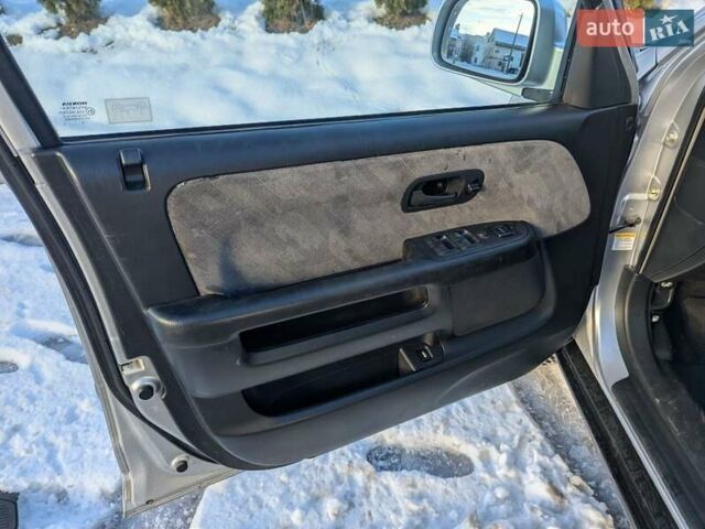 Сірий Хонда СРВ, об'ємом двигуна 2 л та пробігом 281 тис. км за 5900 $, фото 15 на Automoto.ua