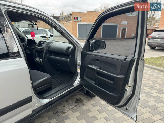 Серый Хонда СРВ, объемом двигателя 2 л и пробегом 228 тыс. км за 5800 $, фото 23 на Automoto.ua