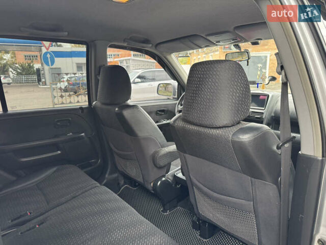 Серый Хонда СРВ, объемом двигателя 2 л и пробегом 228 тыс. км за 5800 $, фото 28 на Automoto.ua