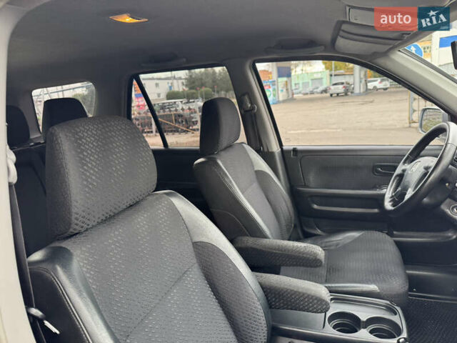 Серый Хонда СРВ, объемом двигателя 2 л и пробегом 228 тыс. км за 5800 $, фото 26 на Automoto.ua