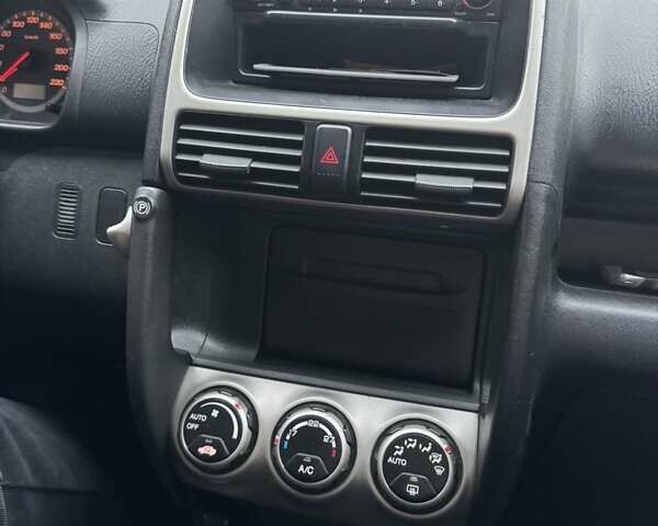 Сірий Хонда СРВ, об'ємом двигуна 2 л та пробігом 215 тис. км за 7800 $, фото 9 на Automoto.ua