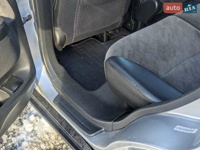 Сірий Хонда СРВ, об'ємом двигуна 2 л та пробігом 281 тис. км за 5900 $, фото 24 на Automoto.ua