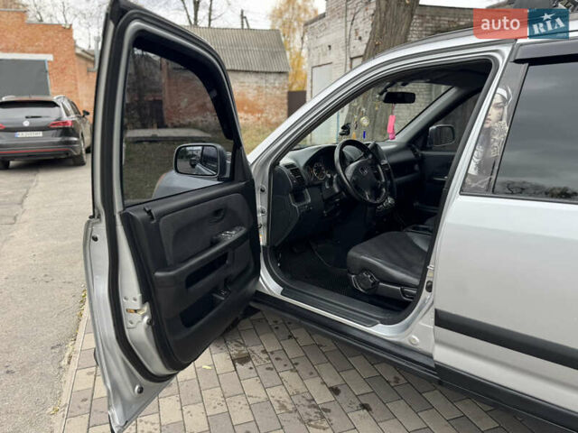 Серый Хонда СРВ, объемом двигателя 2 л и пробегом 228 тыс. км за 5800 $, фото 20 на Automoto.ua