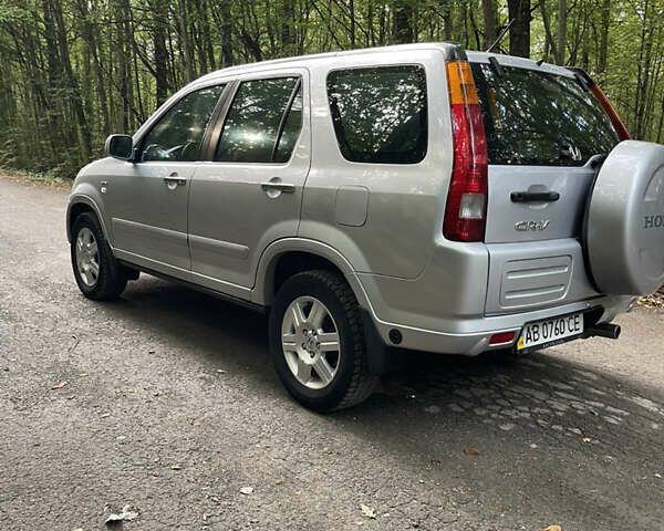 Сірий Хонда СРВ, об'ємом двигуна 2 л та пробігом 330 тис. км за 7500 $, фото 4 на Automoto.ua
