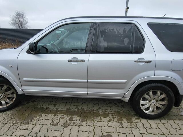 Сірий Хонда СРВ, об'ємом двигуна 2.2 л та пробігом 216 тис. км за 4257 $, фото 2 на Automoto.ua