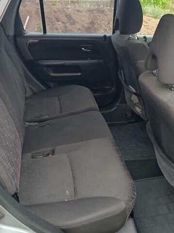 Серый Хонда СРВ, объемом двигателя 2 л и пробегом 256 тыс. км за 7500 $, фото 9 на Automoto.ua