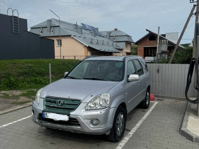 Серый Хонда СРВ, объемом двигателя 2.2 л и пробегом 310 тыс. км за 2500 $, фото 1 на Automoto.ua