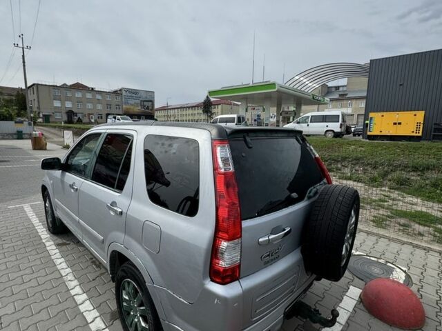 Серый Хонда СРВ, объемом двигателя 2.2 л и пробегом 310 тыс. км за 2500 $, фото 2 на Automoto.ua