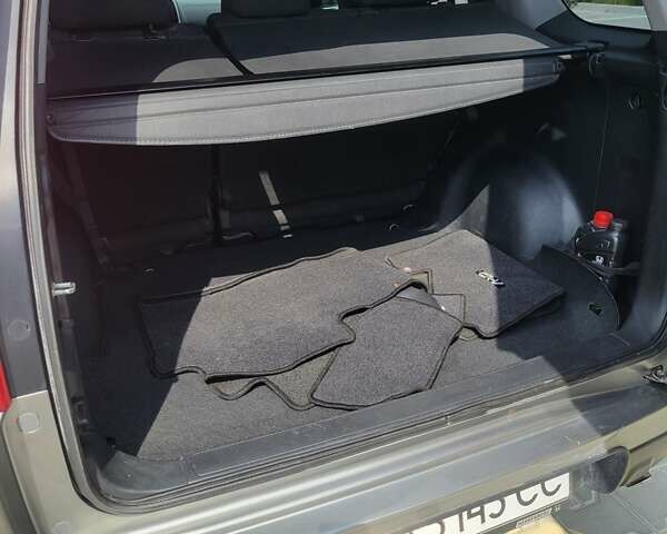 Серый Хонда СРВ, объемом двигателя 2.2 л и пробегом 317 тыс. км за 7500 $, фото 8 на Automoto.ua