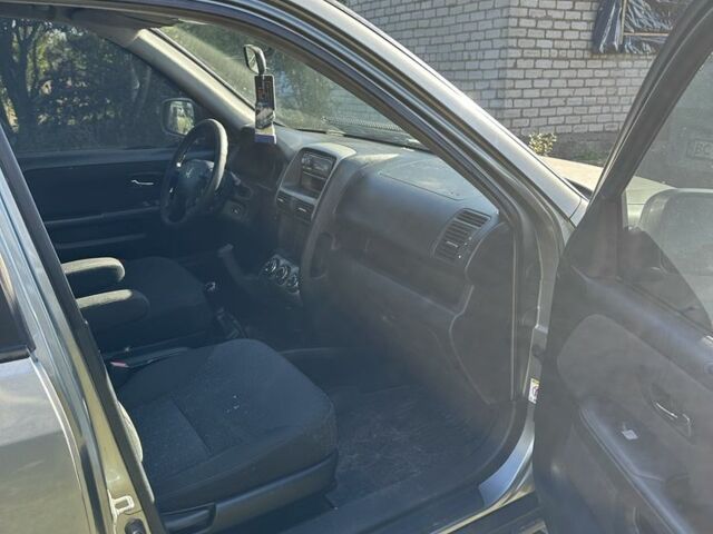 Сірий Хонда СРВ, об'ємом двигуна 2.2 л та пробігом 380 тис. км за 3500 $, фото 7 на Automoto.ua