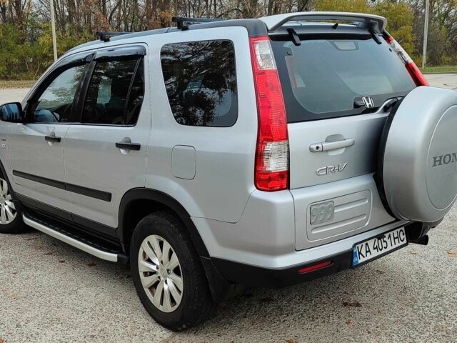 Серый Хонда СРВ, объемом двигателя 2 л и пробегом 254 тыс. км за 8700 $, фото 2 на Automoto.ua