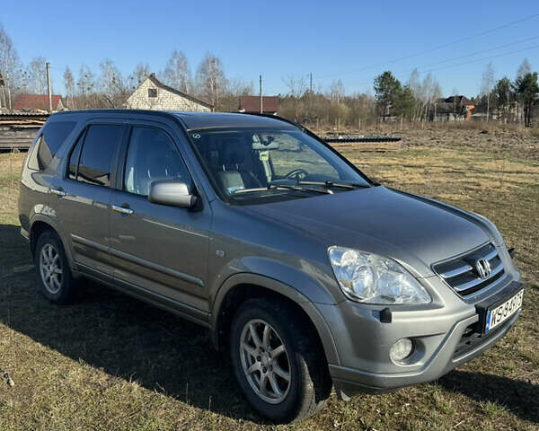 Сірий Хонда СРВ, об'ємом двигуна 2.2 л та пробігом 200 тис. км за 5200 $, фото 2 на Automoto.ua