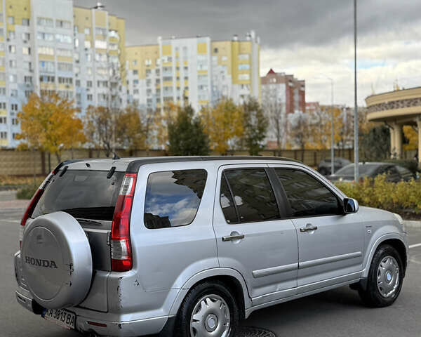 Серый Хонда СРВ, объемом двигателя 2 л и пробегом 290 тыс. км за 5900 $, фото 4 на Automoto.ua