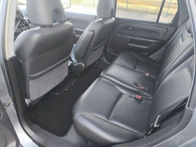 Серый Хонда СРВ, объемом двигателя 2.2 л и пробегом 259 тыс. км за 3200 $, фото 5 на Automoto.ua