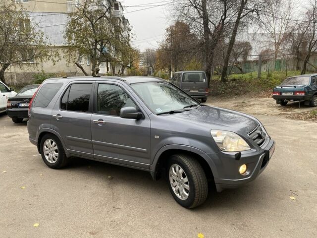 Серый Хонда СРВ, объемом двигателя 2.2 л и пробегом 333 тыс. км за 3200 $, фото 8 на Automoto.ua