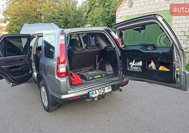 Серый Хонда СРВ, объемом двигателя 2 л и пробегом 360 тыс. км за 7200 $, фото 5 на Automoto.ua