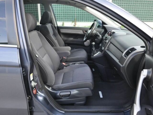 Серый Хонда СРВ, объемом двигателя 2 л и пробегом 220 тыс. км за 2499 $, фото 5 на Automoto.ua