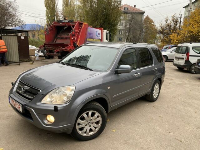 Серый Хонда СРВ, объемом двигателя 2.2 л и пробегом 333 тыс. км за 3200 $, фото 1 на Automoto.ua