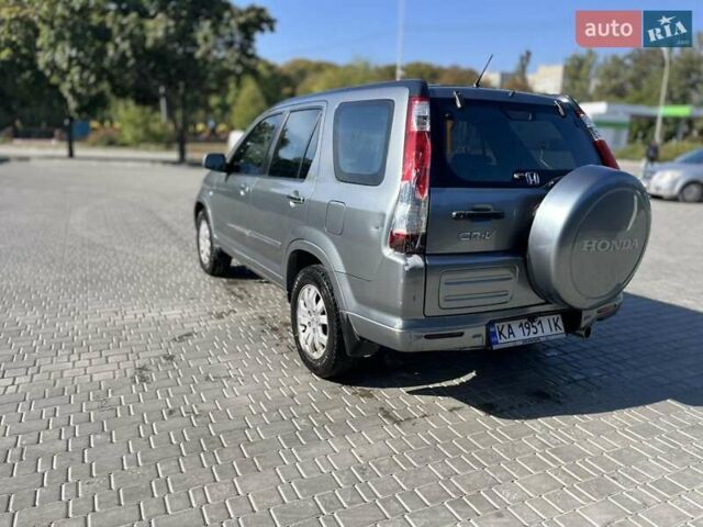 Серый Хонда СРВ, объемом двигателя 2 л и пробегом 350 тыс. км за 5000 $, фото 6 на Automoto.ua