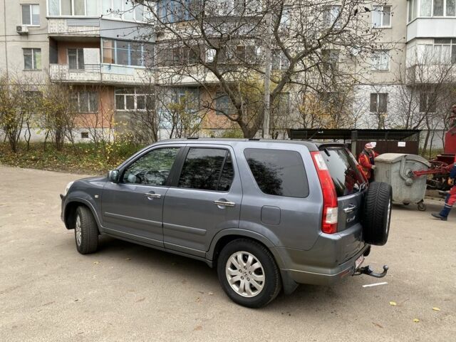 Серый Хонда СРВ, объемом двигателя 2.2 л и пробегом 333 тыс. км за 3200 $, фото 3 на Automoto.ua