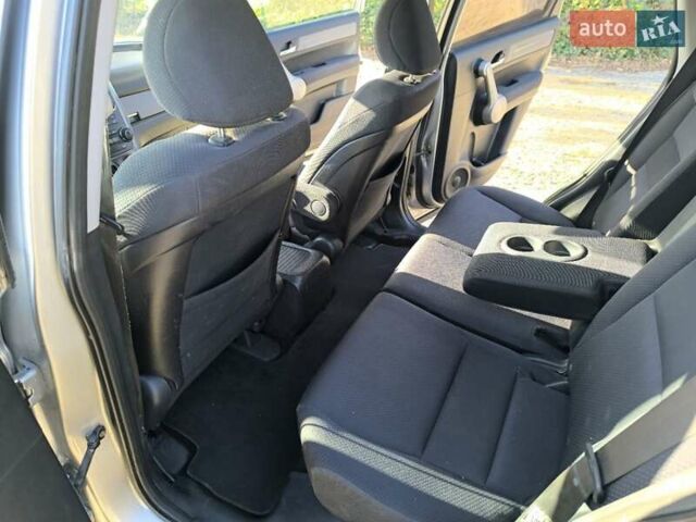 Серый Хонда СРВ, объемом двигателя 2.2 л и пробегом 285 тыс. км за 8999 $, фото 15 на Automoto.ua