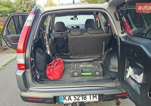 Серый Хонда СРВ, объемом двигателя 2 л и пробегом 360 тыс. км за 7200 $, фото 6 на Automoto.ua