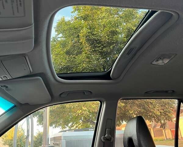 Серый Хонда СРВ, объемом двигателя 2 л и пробегом 251 тыс. км за 7500 $, фото 2 на Automoto.ua