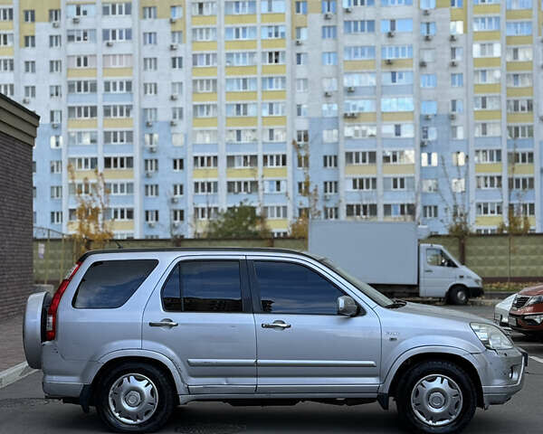 Серый Хонда СРВ, объемом двигателя 2 л и пробегом 290 тыс. км за 5900 $, фото 3 на Automoto.ua