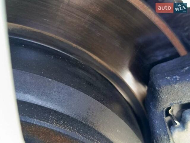 Серый Хонда СРВ, объемом двигателя 2.2 л и пробегом 247 тыс. км за 10550 $, фото 22 на Automoto.ua