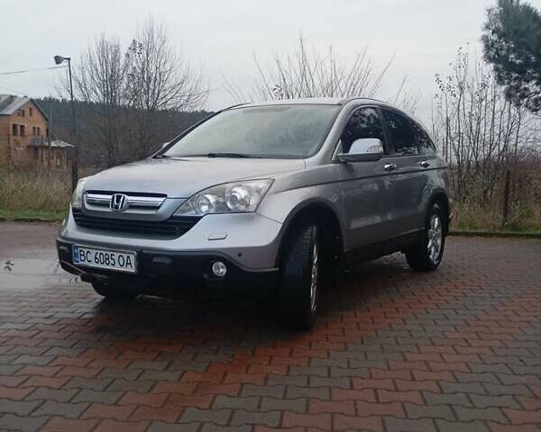 Серый Хонда СРВ, объемом двигателя 2 л и пробегом 325 тыс. км за 10200 $, фото 1 на Automoto.ua