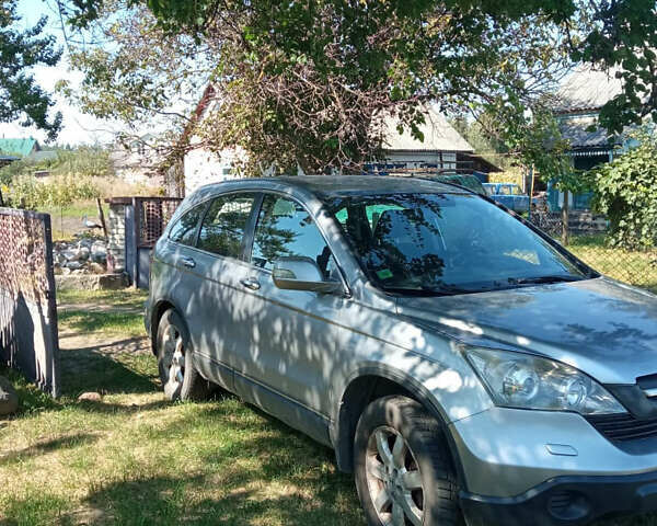 Серый Хонда СРВ, объемом двигателя 1.97 л и пробегом 300 тыс. км за 4233 $, фото 1 на Automoto.ua