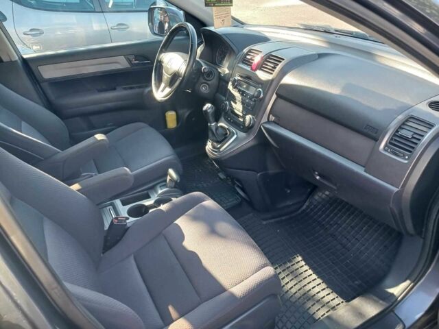 Серый Хонда СРВ, объемом двигателя 2.2 л и пробегом 180 тыс. км за 11200 $, фото 11 на Automoto.ua