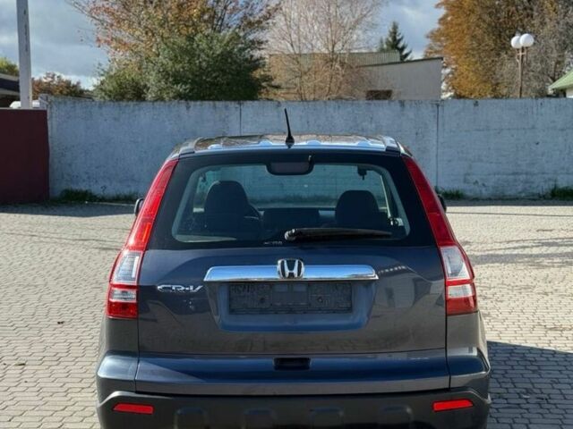 Серый Хонда СРВ, объемом двигателя 2.2 л и пробегом 280 тыс. км за 5004 $, фото 2 на Automoto.ua