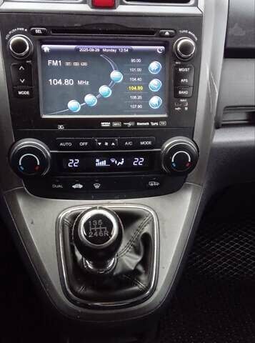 Серый Хонда СРВ, объемом двигателя 2.2 л и пробегом 232 тыс. км за 11000 $, фото 11 на Automoto.ua