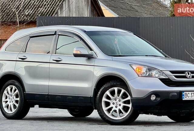 Серый Хонда СРВ, объемом двигателя 2.2 л и пробегом 286 тыс. км за 9100 $, фото 7 на Automoto.ua