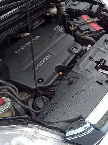 Серый Хонда СРВ, объемом двигателя 2.2 л и пробегом 232 тыс. км за 11000 $, фото 8 на Automoto.ua